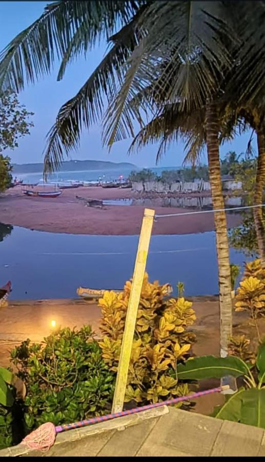 Busua Scorpion Hill Lodge מראה חיצוני תמונה
