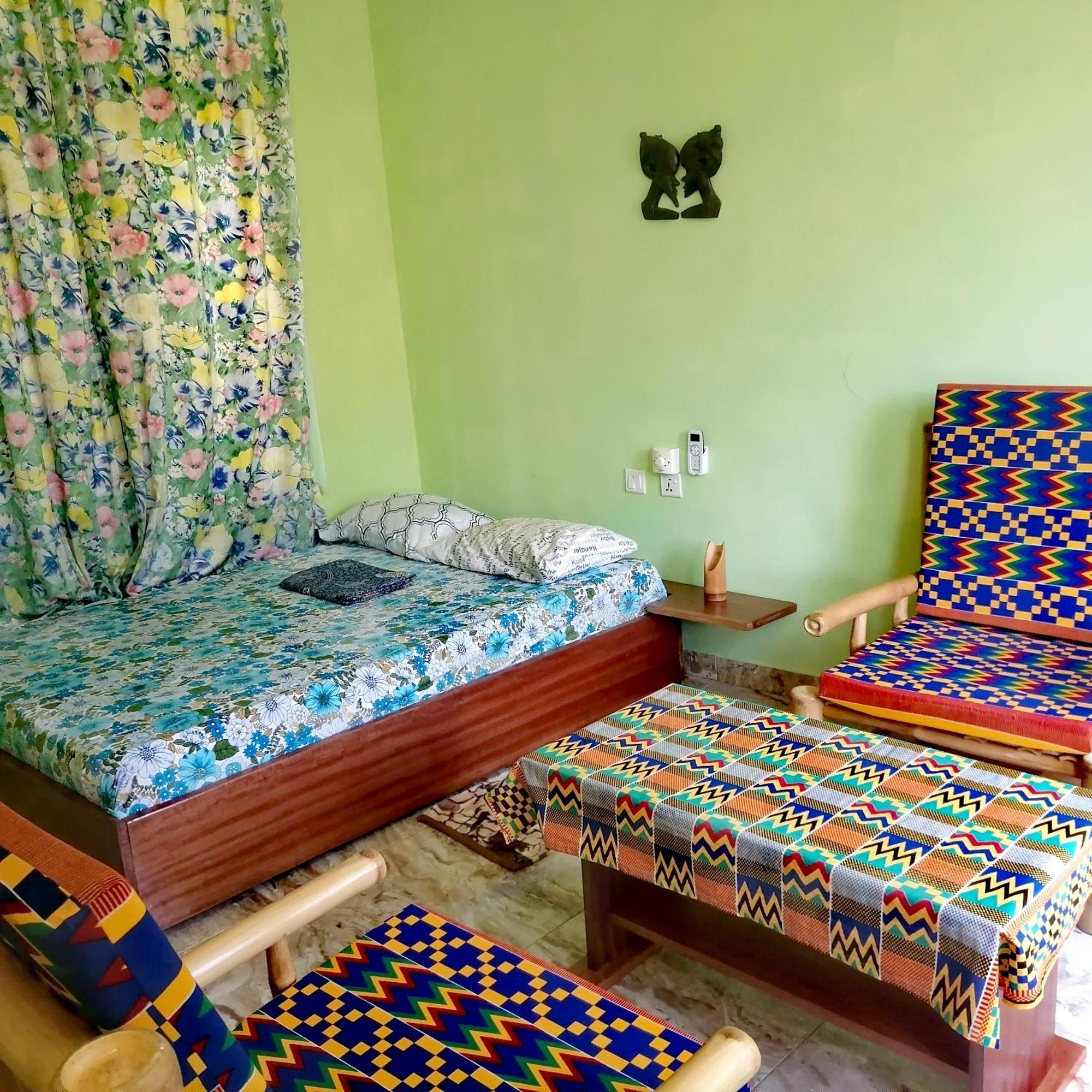 Busua Scorpion Hill Lodge חדר תמונה