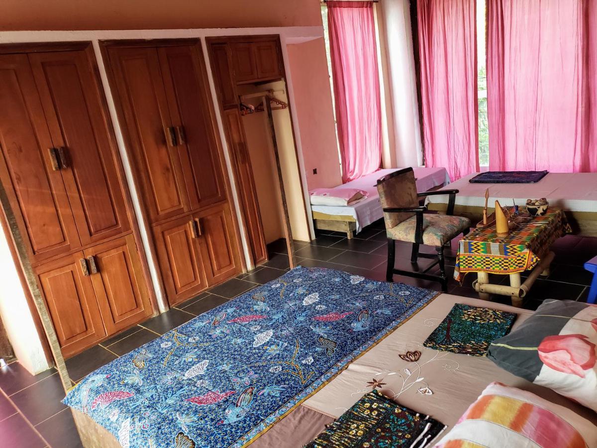 Busua Scorpion Hill Lodge מראה חיצוני תמונה